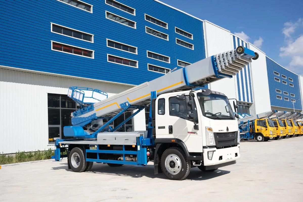 广宁出租云梯车高空作业车 建筑垃圾搬运